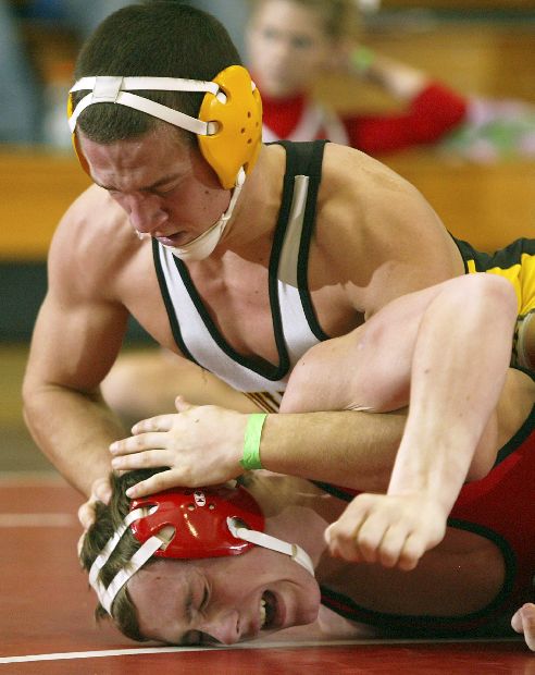 js021409MACDistrictWrestling